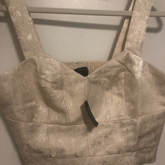 NWOT crop top / bustier - Picture 3 of 4